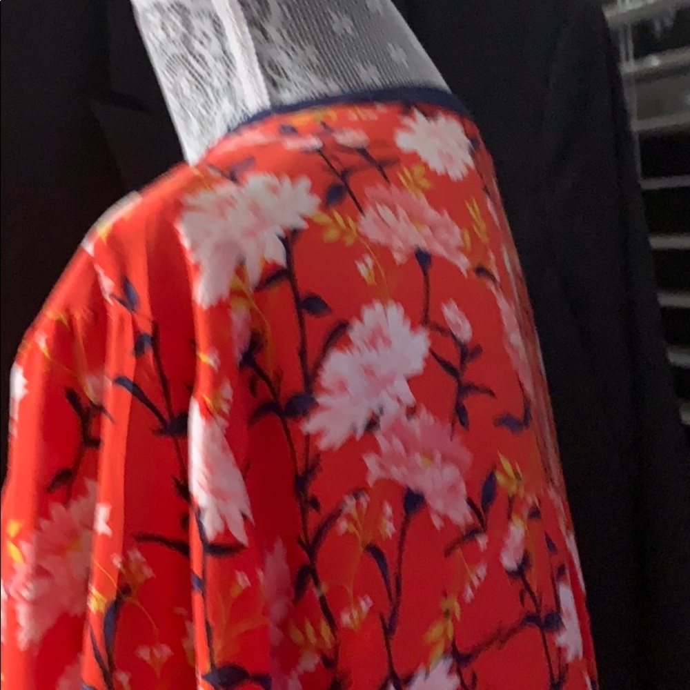 Blouse - Picture 3 of 4